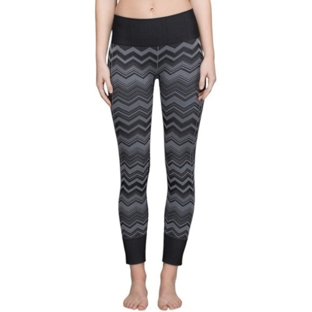 Lululemon Women’s Size 6 Black Gray Chevron Zig Zag Ebb To Street Pants Leggings